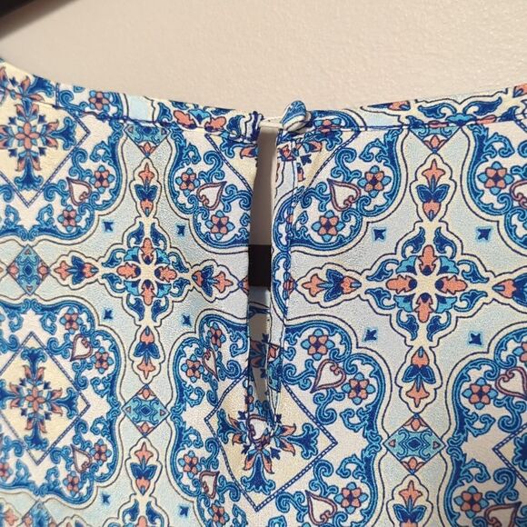 The Limited Blue Cap Sleeve Blouse - Picture 5 of 7